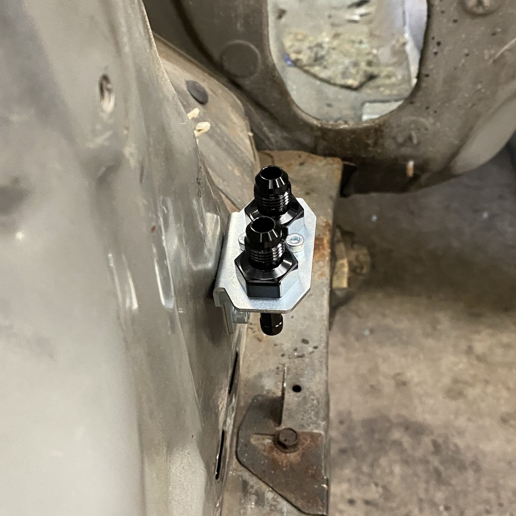 Fuel Hose to AN Fitting Conversion Bulkhead
