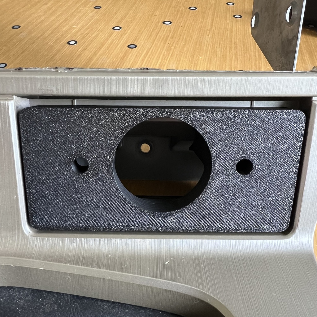 R34 Ashtray Keypad Holder