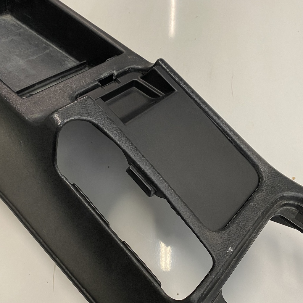 R33 Centre Console Insert