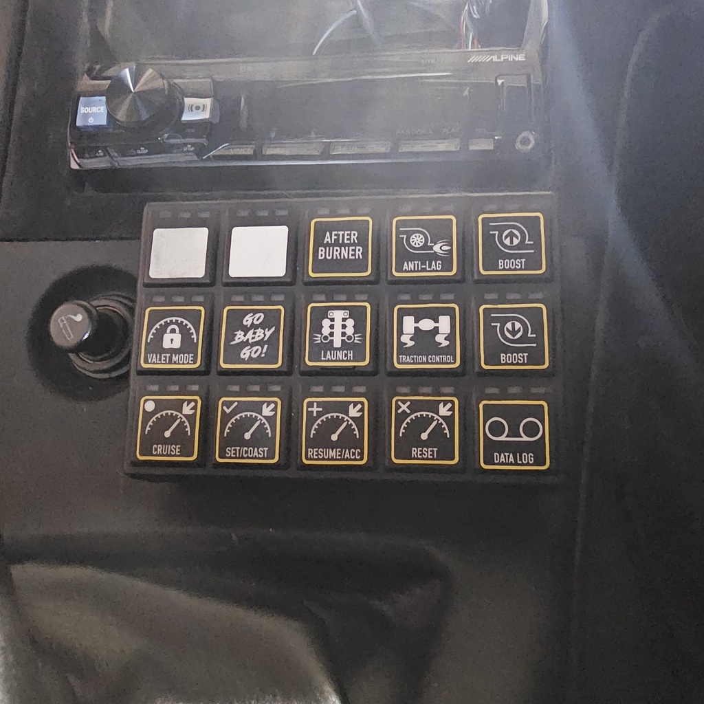 R33 Ashtray 3x5 Keypad Holder