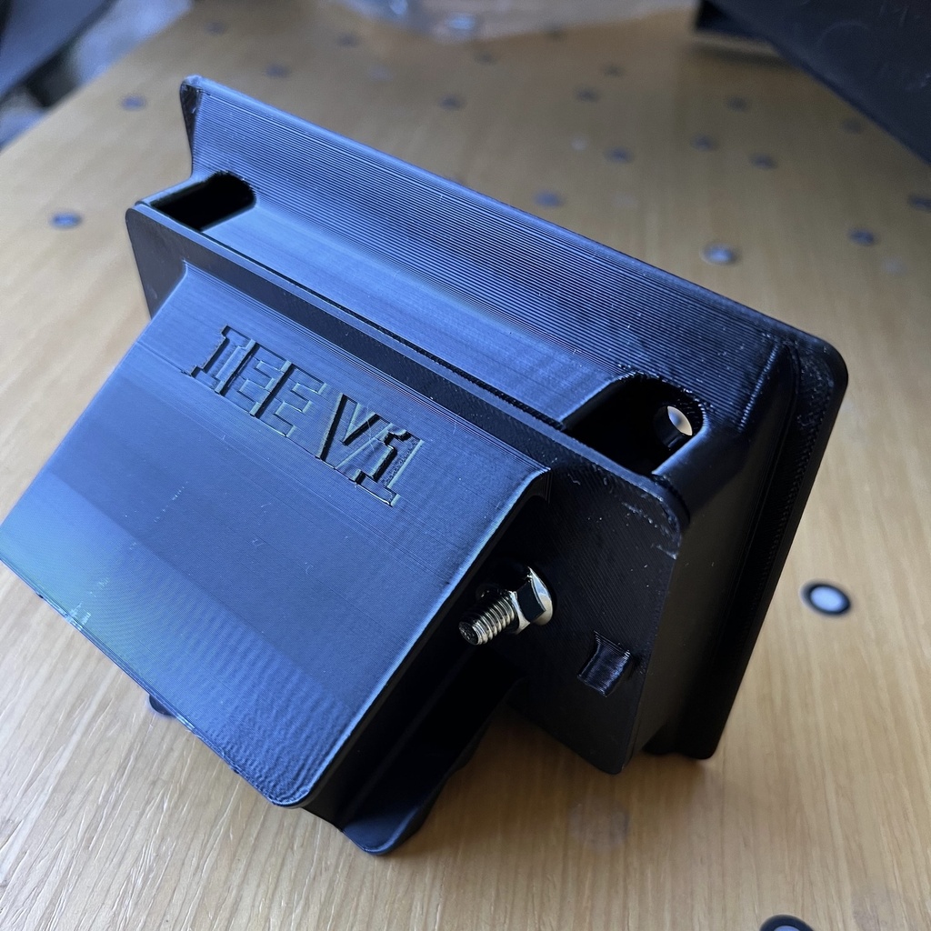 R33 Ashtray 3x5 Keypad Holder