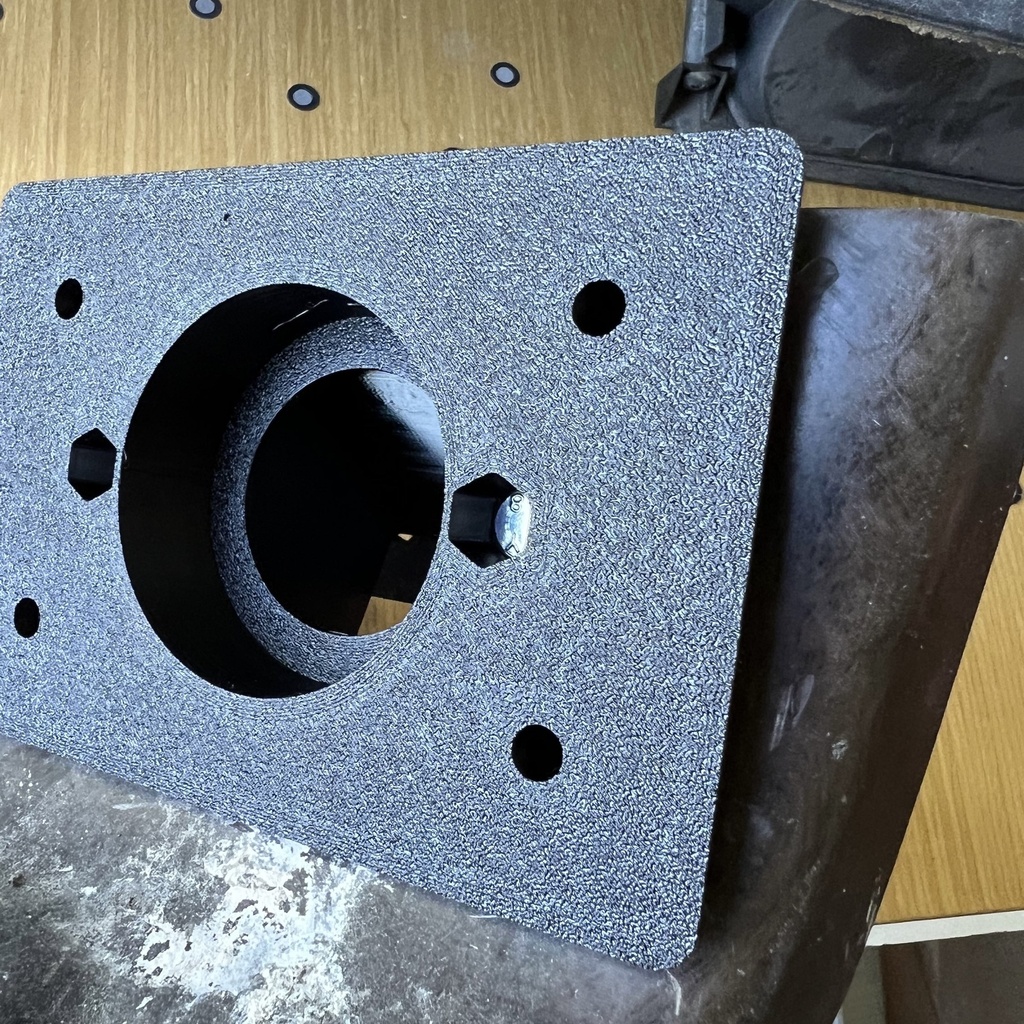 R33 Ashtray 3x5 Keypad Holder