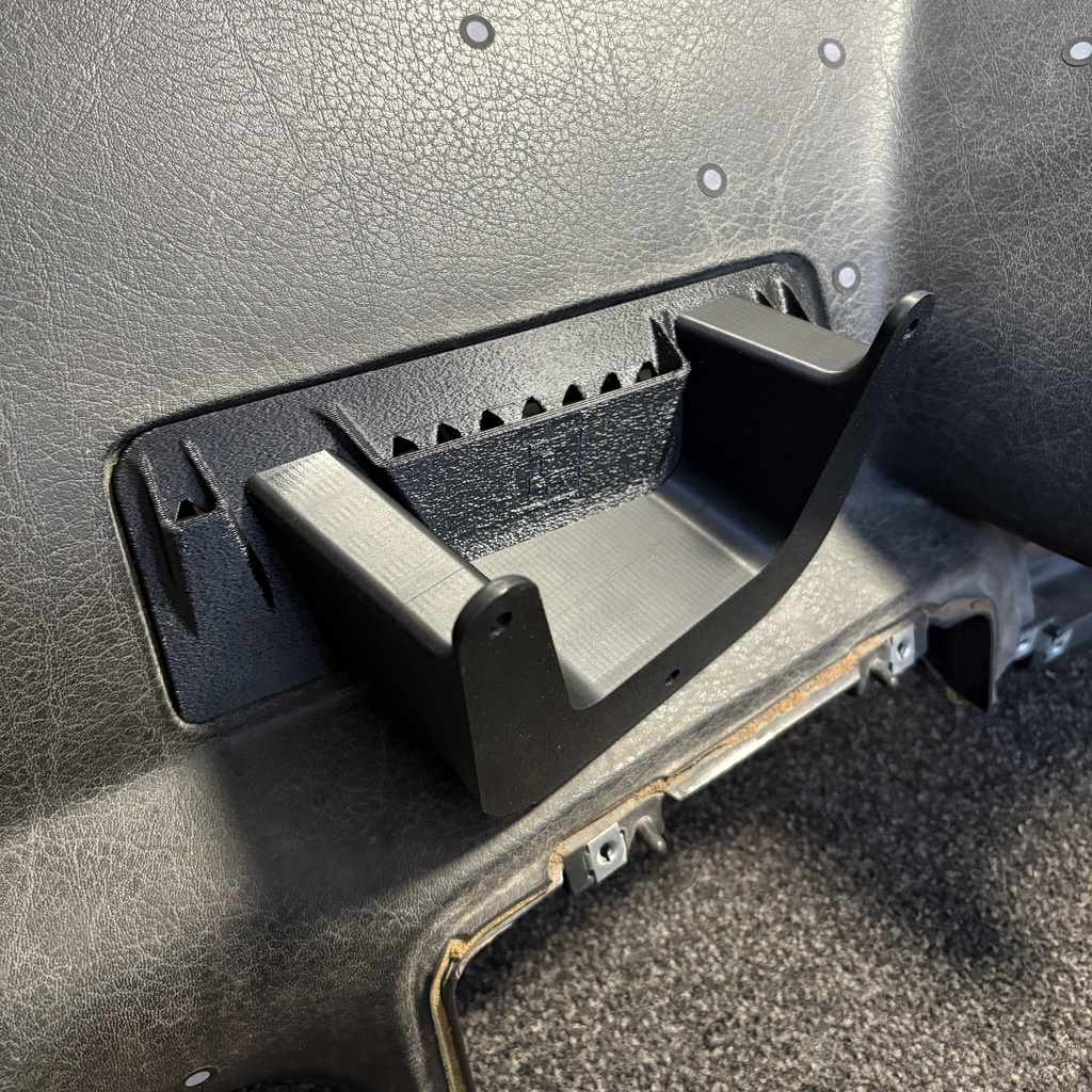 R32 Centre Dash Vent Display Holder Haltech IC-7