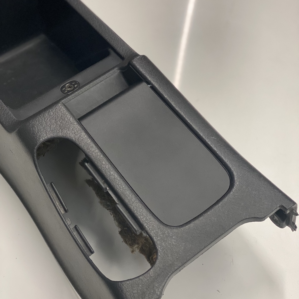 R32 Centre Console Insert