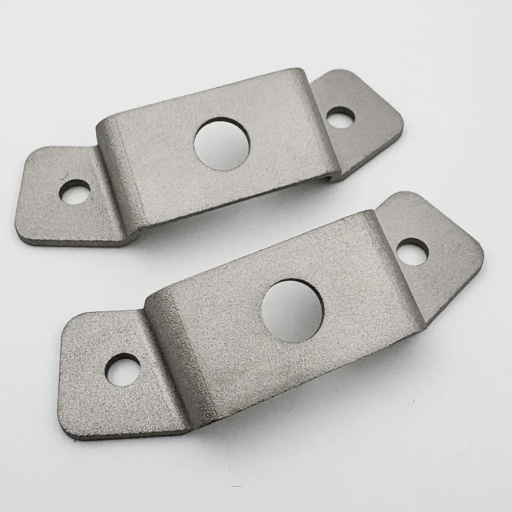 R33 REAR SPAT STAINLESS METAL 3D PRINTED BRACKETS 15.webp