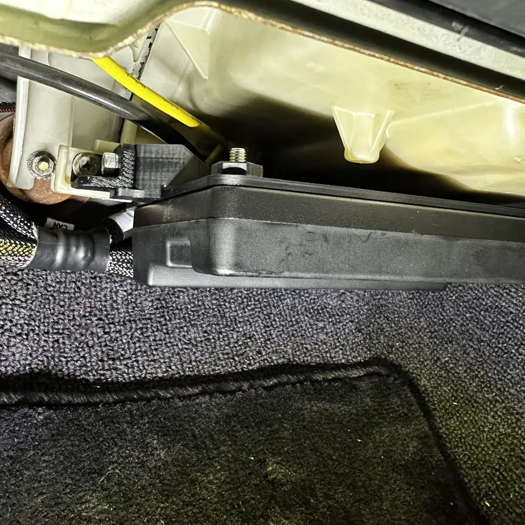 MICHAEL CATES R32 GTR NEXUS S3 ECU MOUNTED 8.webp