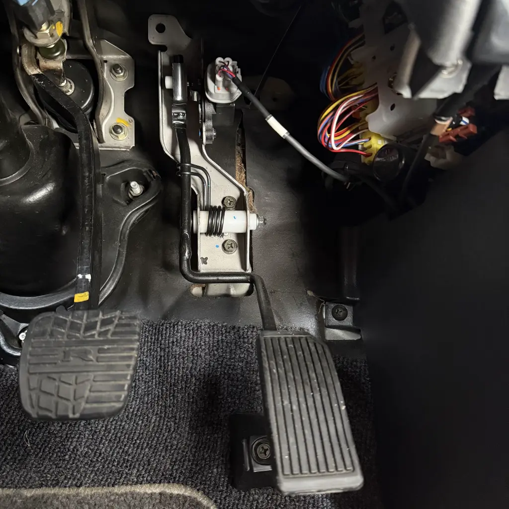 R33-R34 Electronic DBW Throttle Pedal Installed 1.webp