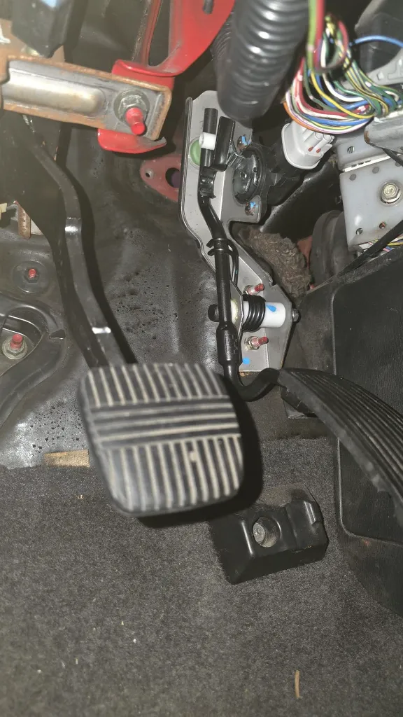 IEE-0073_S14 DBW PEDAL INSTALLED 2.webp