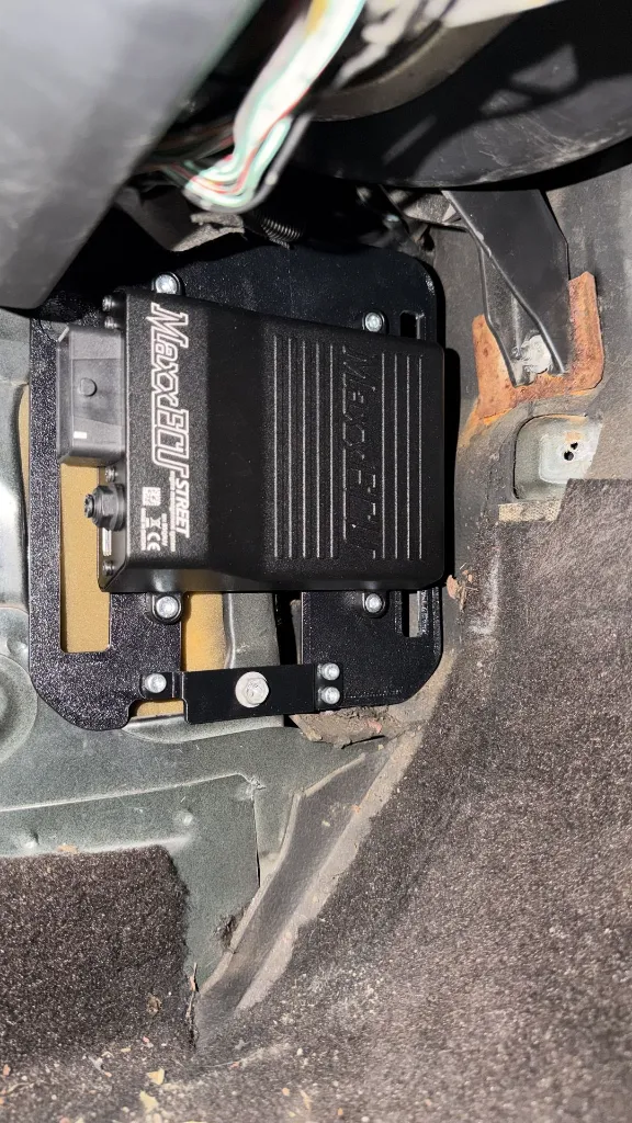 C33_Factory_Location_ECU_Bracket_2.webp