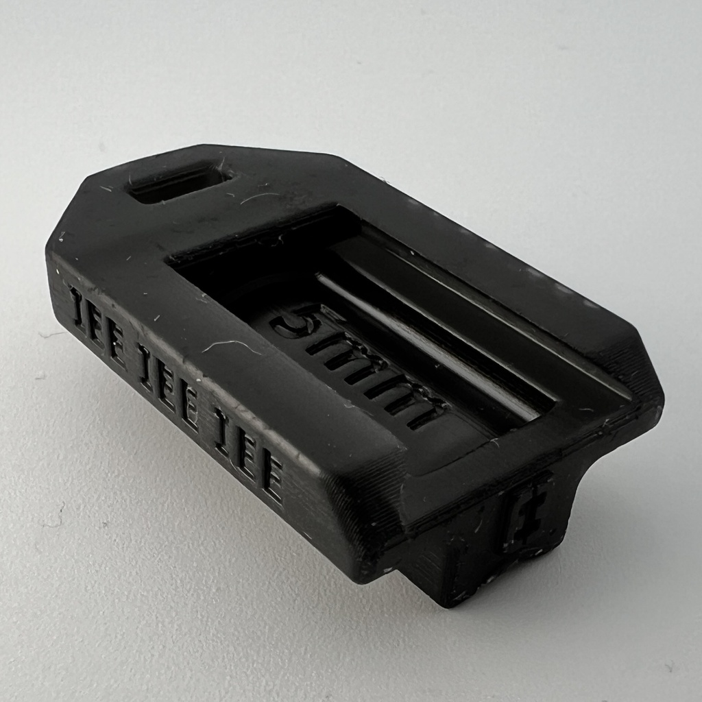 [IEE-0048] DEUTSCH ~ AMPHENOL Mounting Clip (5mm)